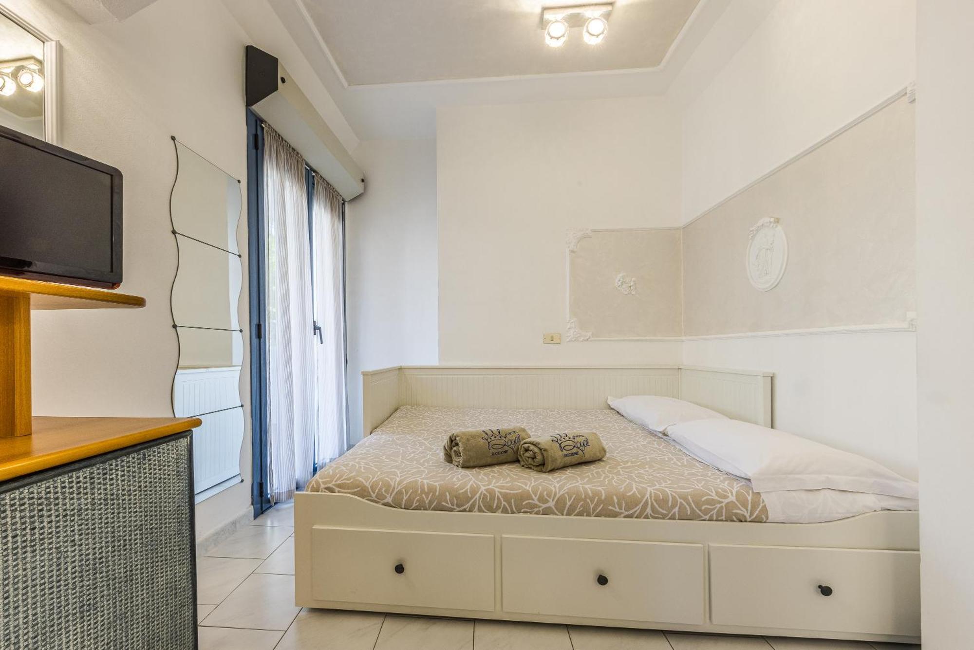 Royal Boutique Hotel 里乔内 外观 照片