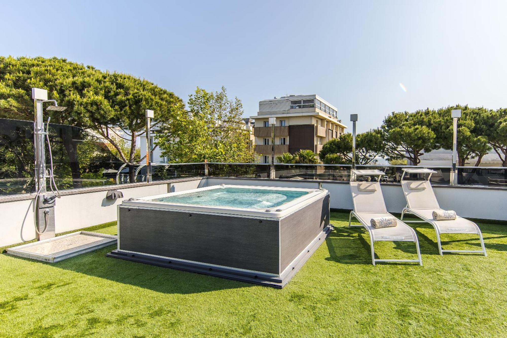 Royal Boutique Hotel 里乔内 外观 照片